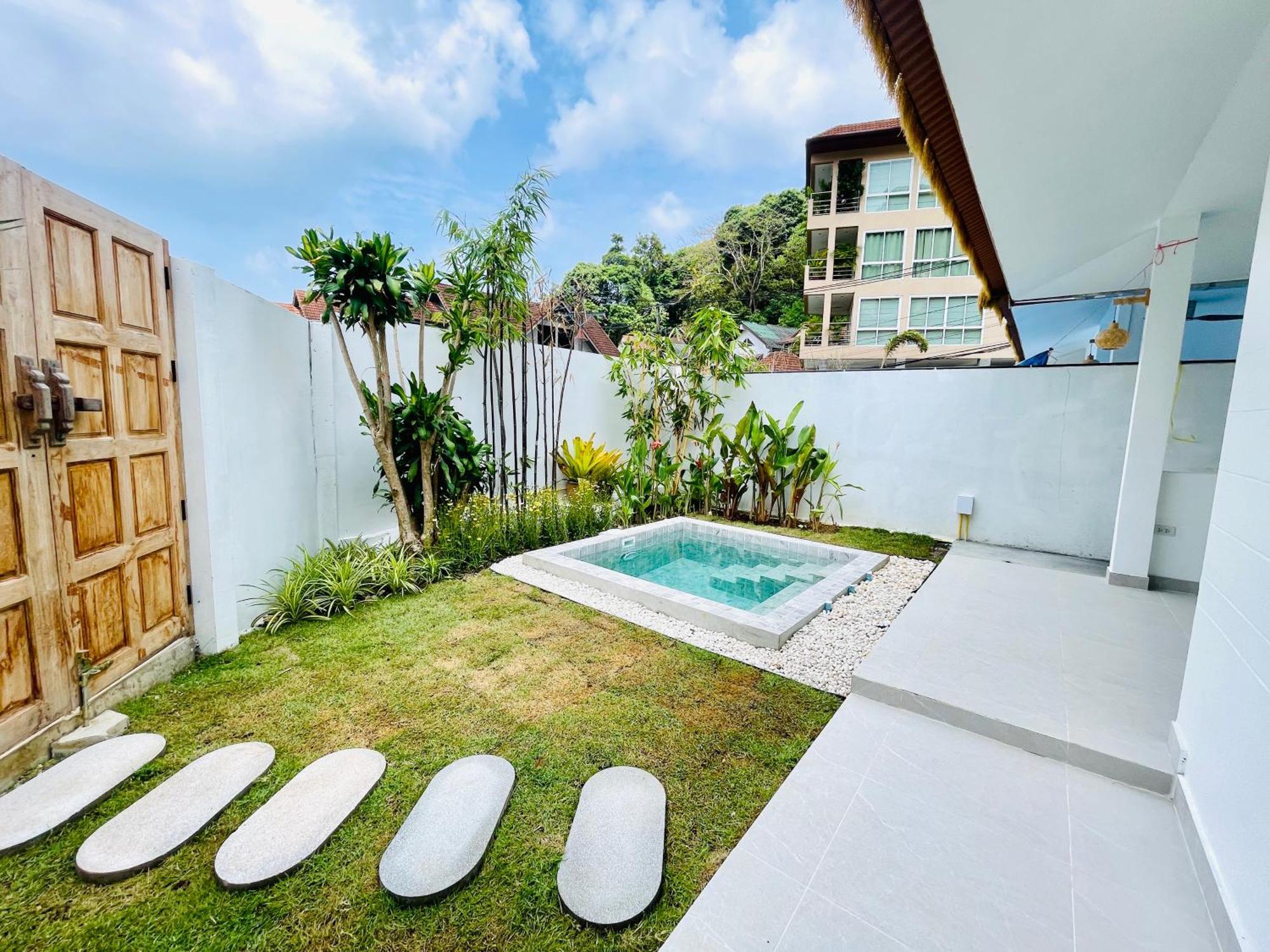 Baan Saint-Tropez Seaview Villas Kata Beach Экстерьер фото