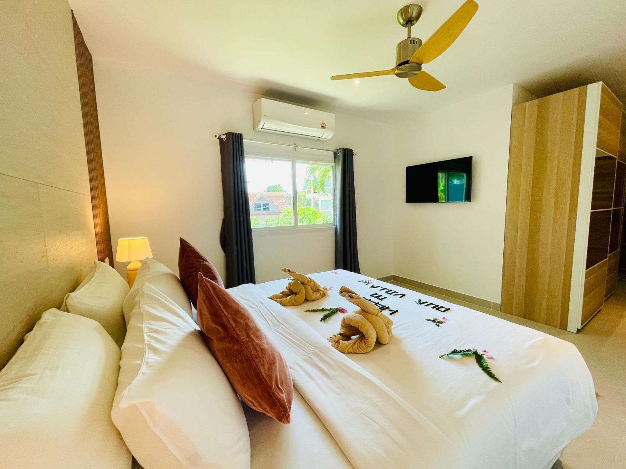 Baan Saint-Tropez Seaview Villas Kata Beach Экстерьер фото