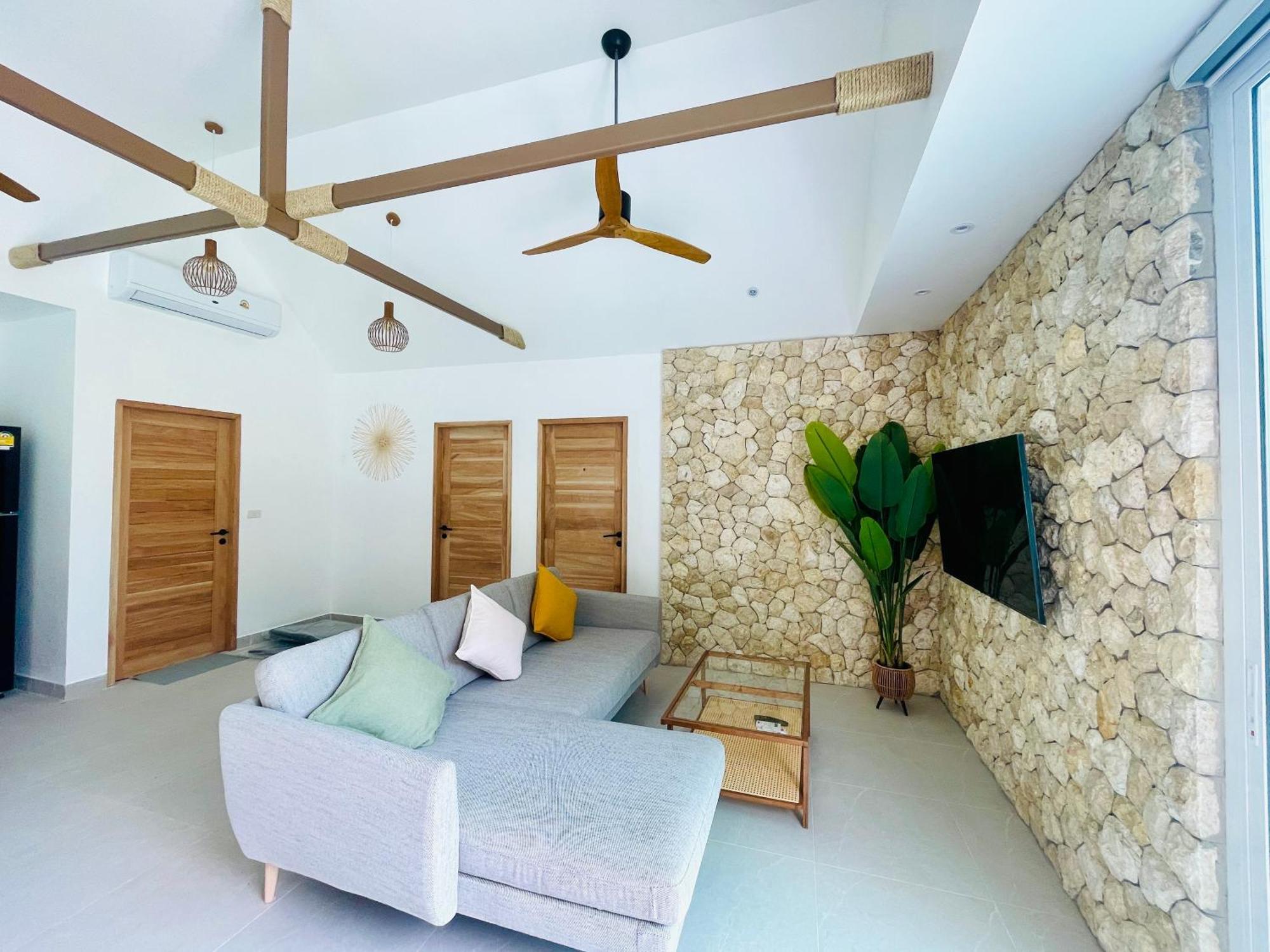 Baan Saint-Tropez Seaview Villas Kata Beach Экстерьер фото